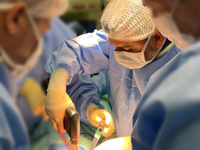 dr-robinson-cirurgia1